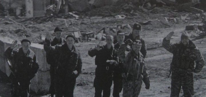 Станция калиновская чечня. Калиновская чечня. Грозный калиновская. Ст наурская чеченская республика. Гостиница кавказ грозный 1995.